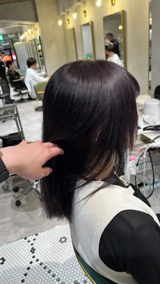 ミディアム カラー 新宿/アシスタント AiNAのヘアスタイル