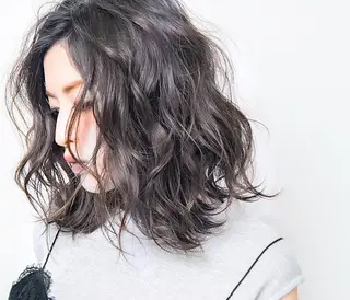 ミディアム カラー パーマ LOARK🍒 ロアークヘアーのヘアスタイル