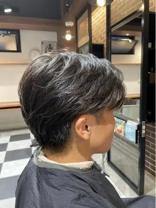 ショート パーマ メンズ メンズ毛流れパーマ/ センターパート/怜哉のヘアスタイル