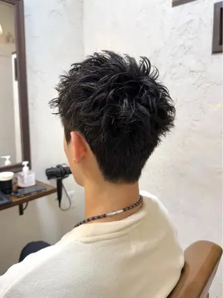 ショート パーマ メンズ メンズ/スパイキー ショート/isseyのヘアスタイル