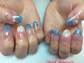 ネイル ネイルリボン 受付スタッフのネイルデザイン