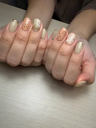 ネイル 鈴木 沙羅のネイルデザイン