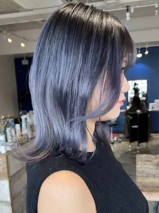 ミディアム カラー 岸下 理緒のヘアスタイル