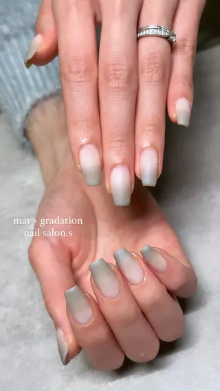 ネイル 関山 志乃のネイルデザイン