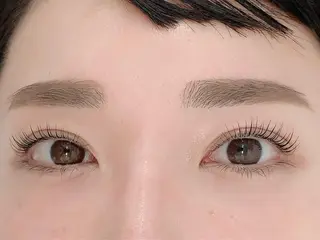 マツエク・マツパ アイブロウ BellFlower Aki（眉・まつげ）のマツエク・マツパデザイン