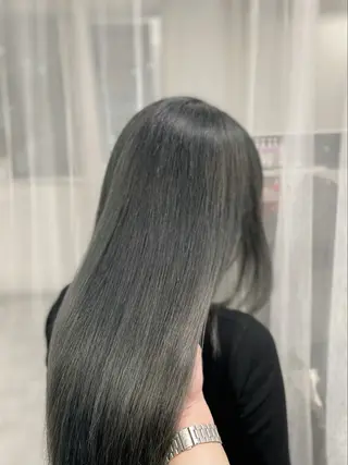 ロング カラー GaKu/ハイトーン /ブリーチ/レイヤーのヘアスタイル