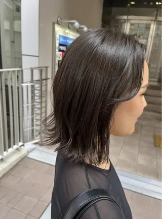 ミディアム カラー 新免世翔/ レディースモデル募集のヘアスタイル