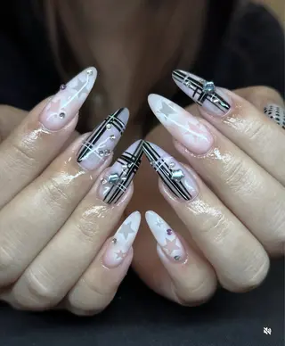 ネイル Lyna 池袋のネイルデザイン