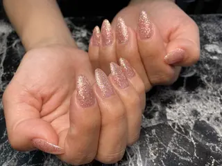 ミディアム ネイル ✴︎ Delightのネイルデザイン