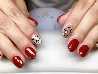 ネイル ECLAT エクラ所属・寺山 千鶴のネイルデザイン