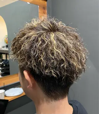 カラー パーマ メンズ offtheLip　ocean所属・メンズパーマ 小澤太雅のヘアスタイル