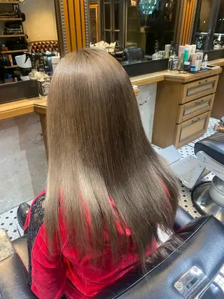 ロング カラー merry craftsman's factory所属・Hikari .のヘアスタイル