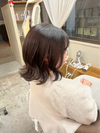 ミディアム カラー 💐花屋併設💐 宮園　雛羽のヘアスタイル