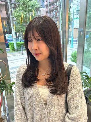 ロング 風香🪼レイヤー カット/艶カラーのヘアスタイル