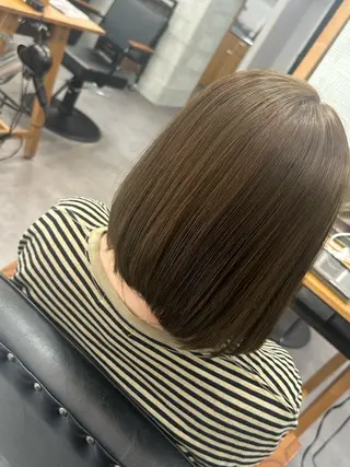 ミディアム Naurra所属・Naurra なつめのヘアスタイル