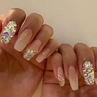 ネイル 佐藤 穂乃香のネイルデザイン