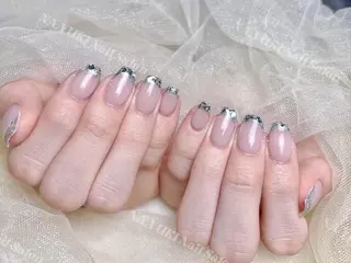 ネイル Queenie 🦋のネイルデザイン