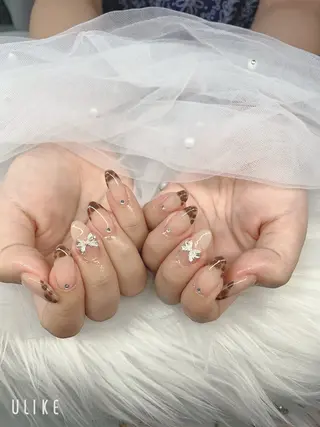 ネイル T. Leeのネイルデザイン