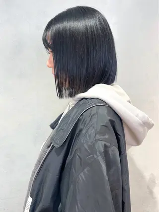 ショート カラー 地毛風ストレート ミニボブ🌷江梨🍎のヘアスタイル