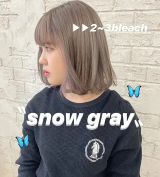 ミディアム カラー オリーブ/アッシュ やわらか透明感カラーのヘアスタイル