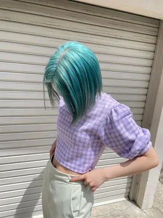 ミディアム カラー ブリーチカラーが人気 onnuのヘアスタイル