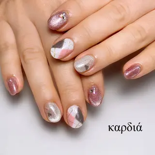 ネイル καρδιά -ｶﾙﾃﾞｨｱ-のネイルデザイン