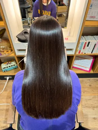 ミディアム カラー afloatkobe所属・美髪/髪質改善 川口凌弥のヘアスタイル