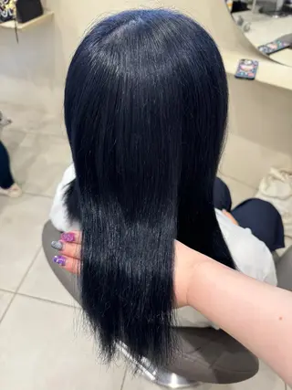 カラー 吉留 文月のヘアスタイル