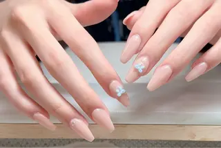 ネイル Ami 68のネイルデザイン