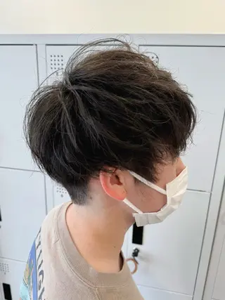 パーマ メンズ 八木 菜美のヘアスタイル