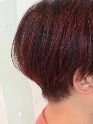 ショート トクイ シュンのヘアスタイル