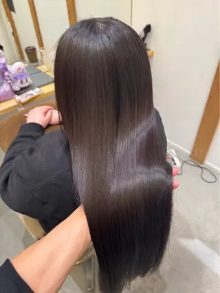 ロング 透明感ダブルカラー/ 諸岡ひばりのヘアスタイル