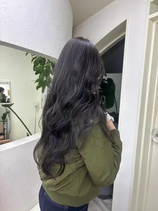 カラー 佐々木 遥菜のヘアスタイル