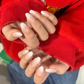 ネイル Derma所属・furukawa mahoのネイルデザイン