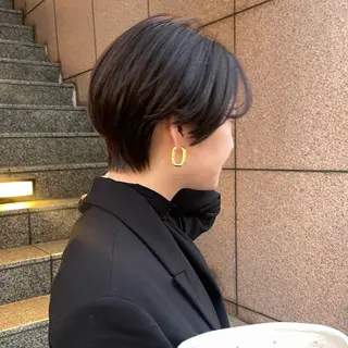 ショート カラー 艶カラー×似合わせ カットshihomiのヘアスタイル