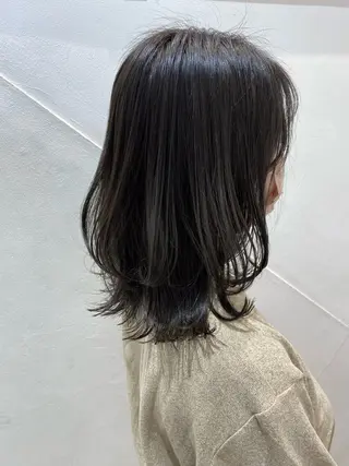 セミロング ✨くびれスタイル✨️ 戸嶋穂乃香のヘアスタイル