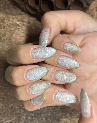 ネイル E1 nail salon所属・神山 瑠衣のネイルデザイン