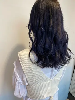 セミロング 髪質改善　縮毛の達人 矢井由真のヘアスタイル