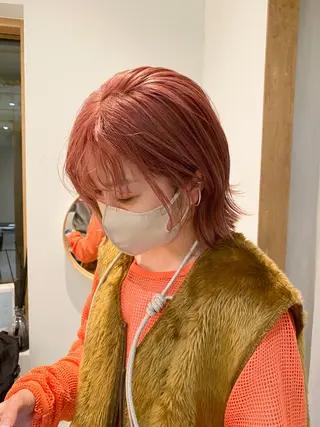 ミディアム カラー 美髪ストレート 川本雄己のヘアスタイル