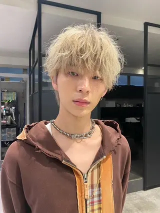 メンズ _WHITE難波店[アンダーバーホワイト]所属・艶カラー/髪質改善 /韓国風/中村嘉秀のヘアスタイル