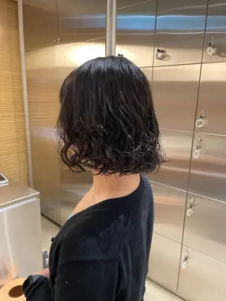 ミディアム パーマ 樋口 花穂のヘアスタイル