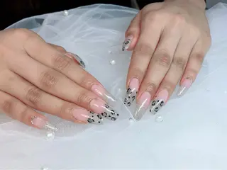 ネイル Epokku ネイルサロンのネイルデザイン