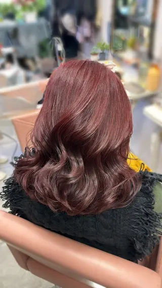 セミロング Sakura .のヘアスタイル