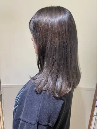 セミロング カラー 🐺ウルフ/レイヤー 似合わせ‎🤍沙羅のヘアスタイル