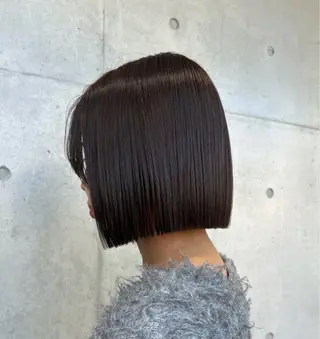 ショート カラー ヘアアレンジ ボブ艶モテカラー🫧 カリンのヘアスタイル