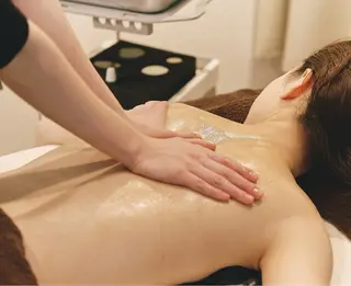 himee所属・艶肌ハーブピーリング /毛穴洗浄のエステ・リラクイメージ