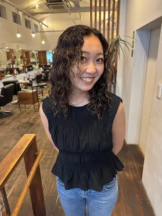 セミロング パーマ MOK大阪梅田店 Asahiのヘアスタイル