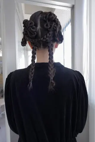 セミロング tukka soin KOBE所属・NAGI ヘアメイクのヘアスタイル