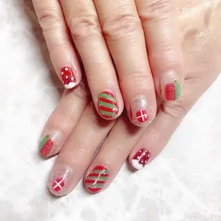 ネイル マジックミラー所属・マジック ミラーのネイルデザイン