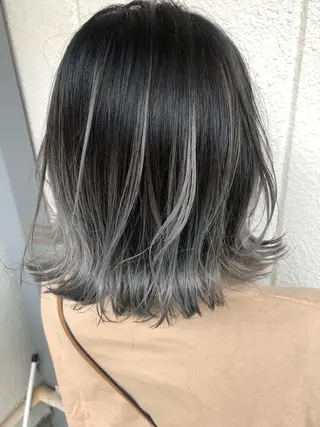 ミディアム カラー SALOWIN池袋East店3F所属・インナーカラー 推し ブリーチ 髪質改善のヘアスタイル
